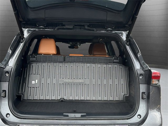 Certified 2021 Toyota Highlander Platinum image 26