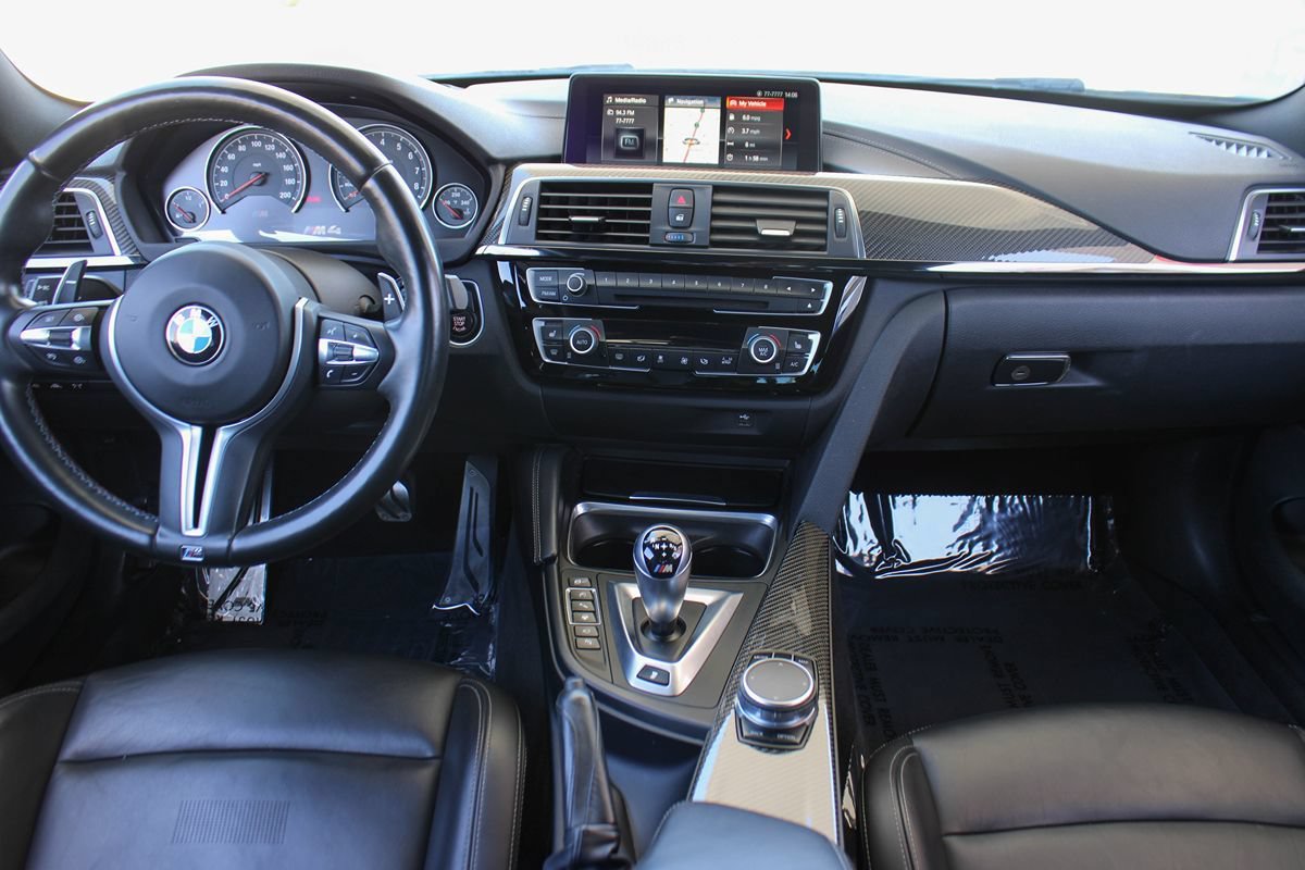 Used 2018 BMW M4 Coupe RWD image 14