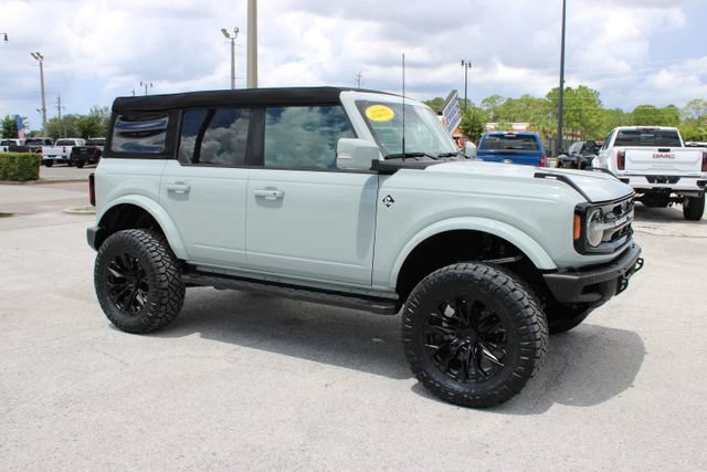 Used 2024 Ford Bronco Outer Banks AWD/4WD image 13