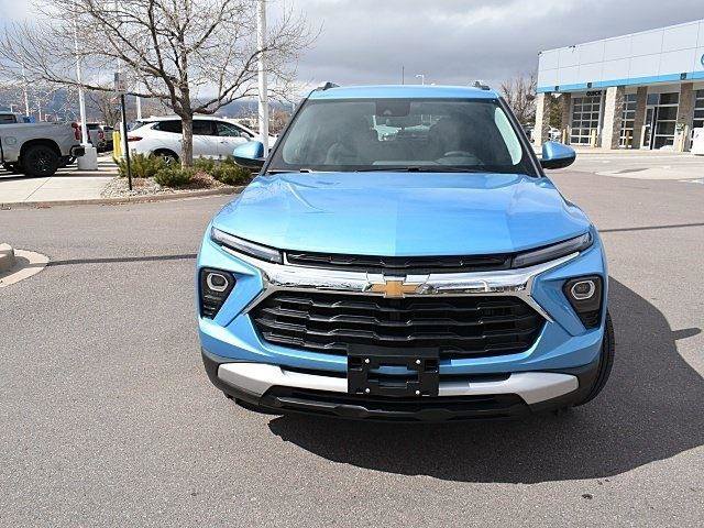 New 2025 Chevrolet TrailBlazer LT w/ LT Cold Weather Package image 2