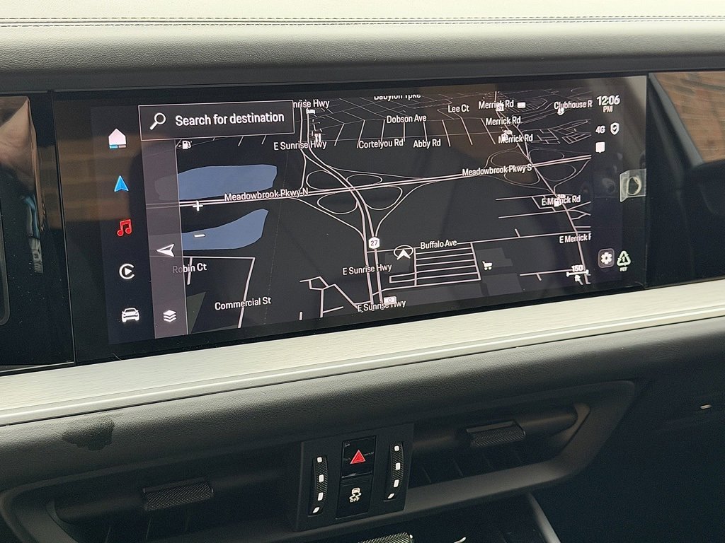 Certified 2024 Porsche Cayenne Turbo image 15