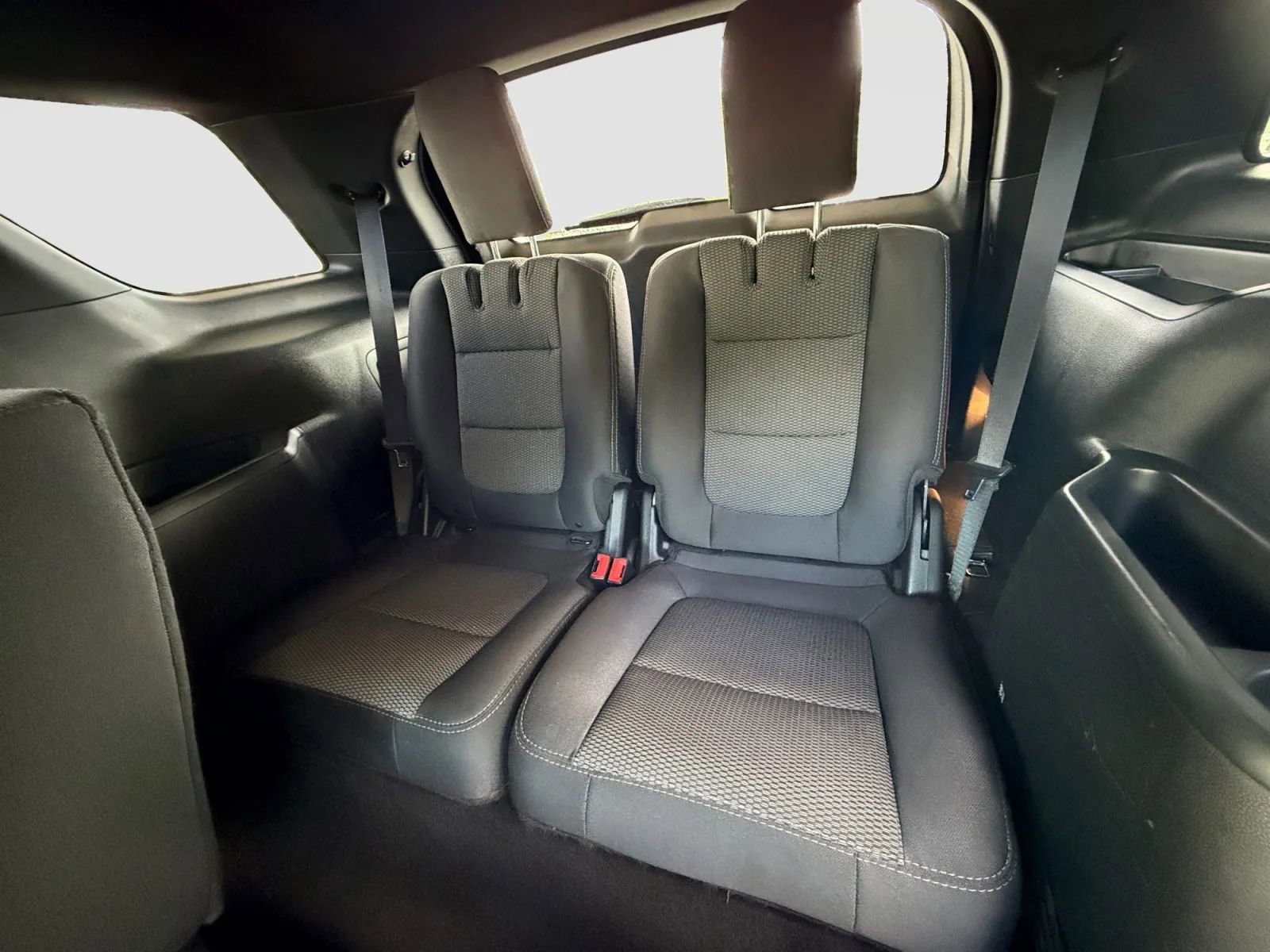 Used 2019 Ford Explorer XLT w/ Equipment Group 201A AWD/4WD image 16