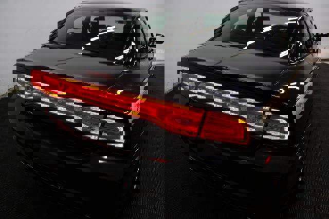 Used 2013 Dodge Charger SE image 6