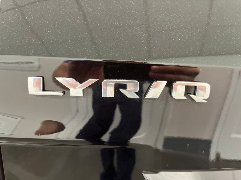 Certified 2024 Cadillac Lyriq Luxury AWD/4WD image 26