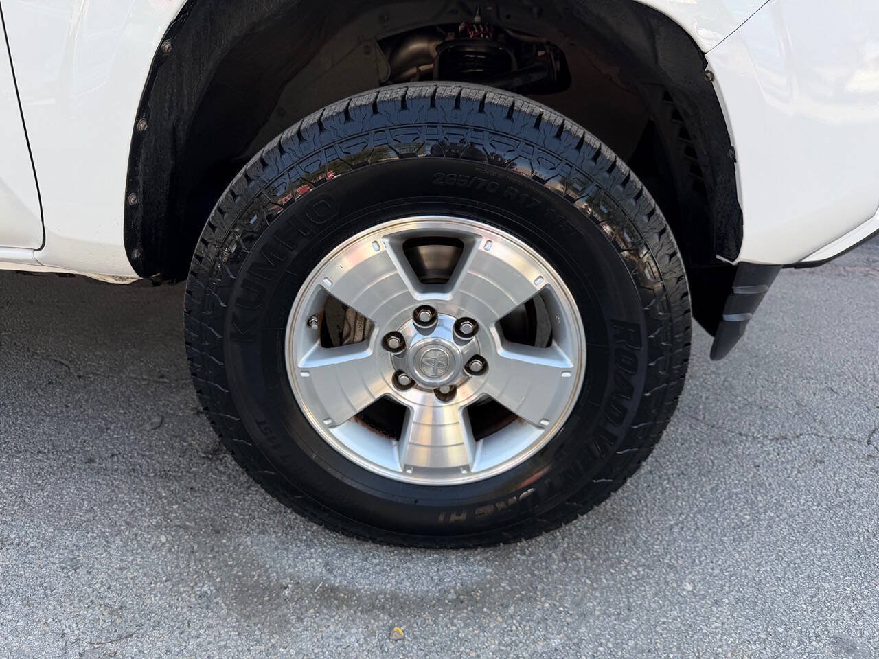 Used 2020 Toyota Tacoma SR RWD image 28