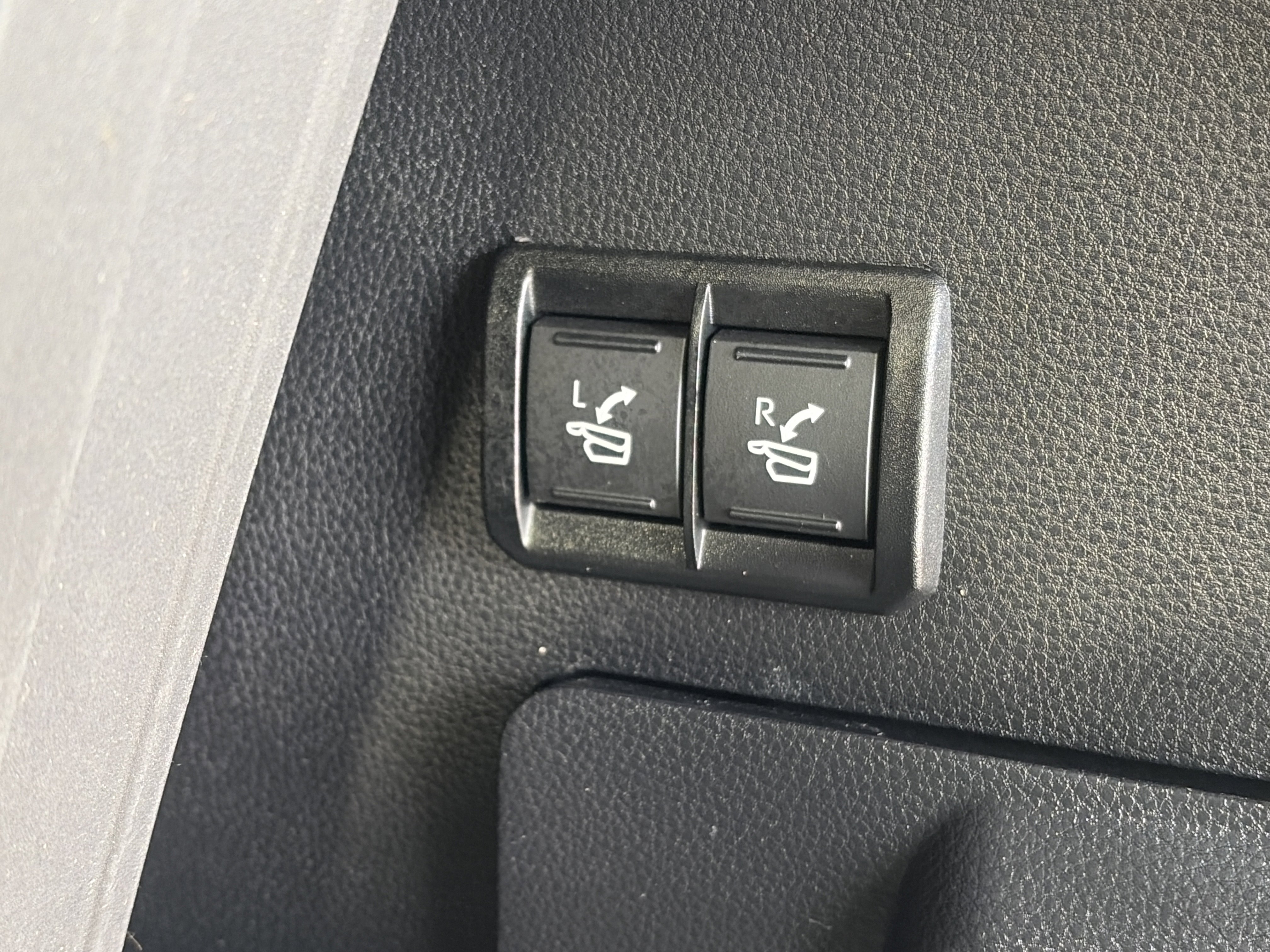 Used 2025 Toyota Sequoia Platinum w/ Tow Technology Package image 16