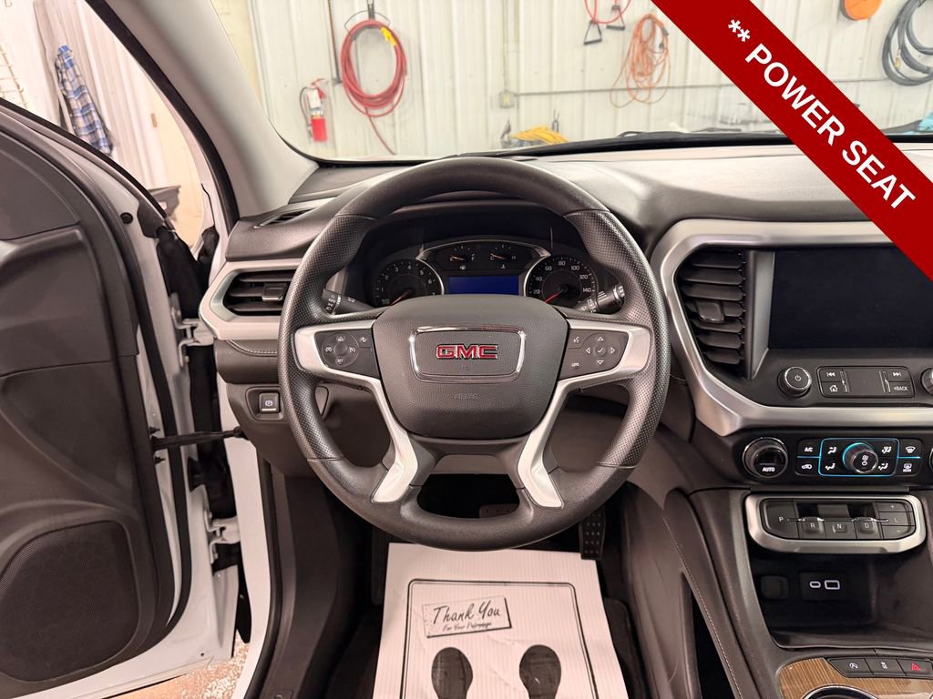Used 2023 GMC Acadia SLE w/ Driver Convenience Package image 16