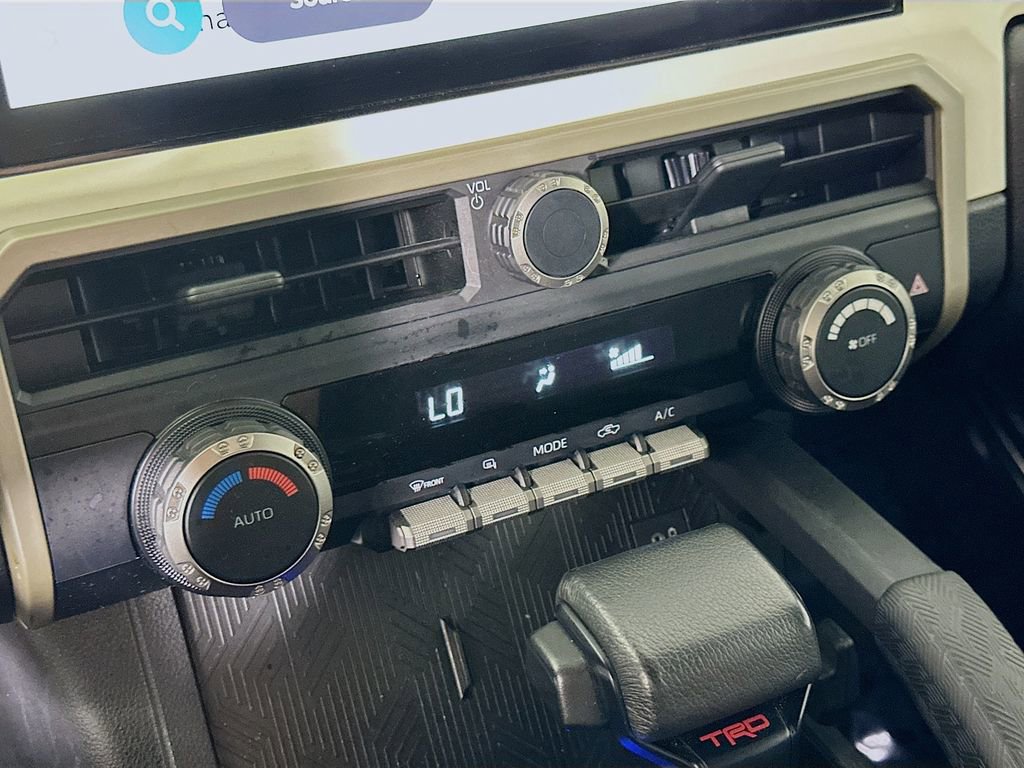 Used 2024 Toyota Tacoma TRD Off-Road image 26