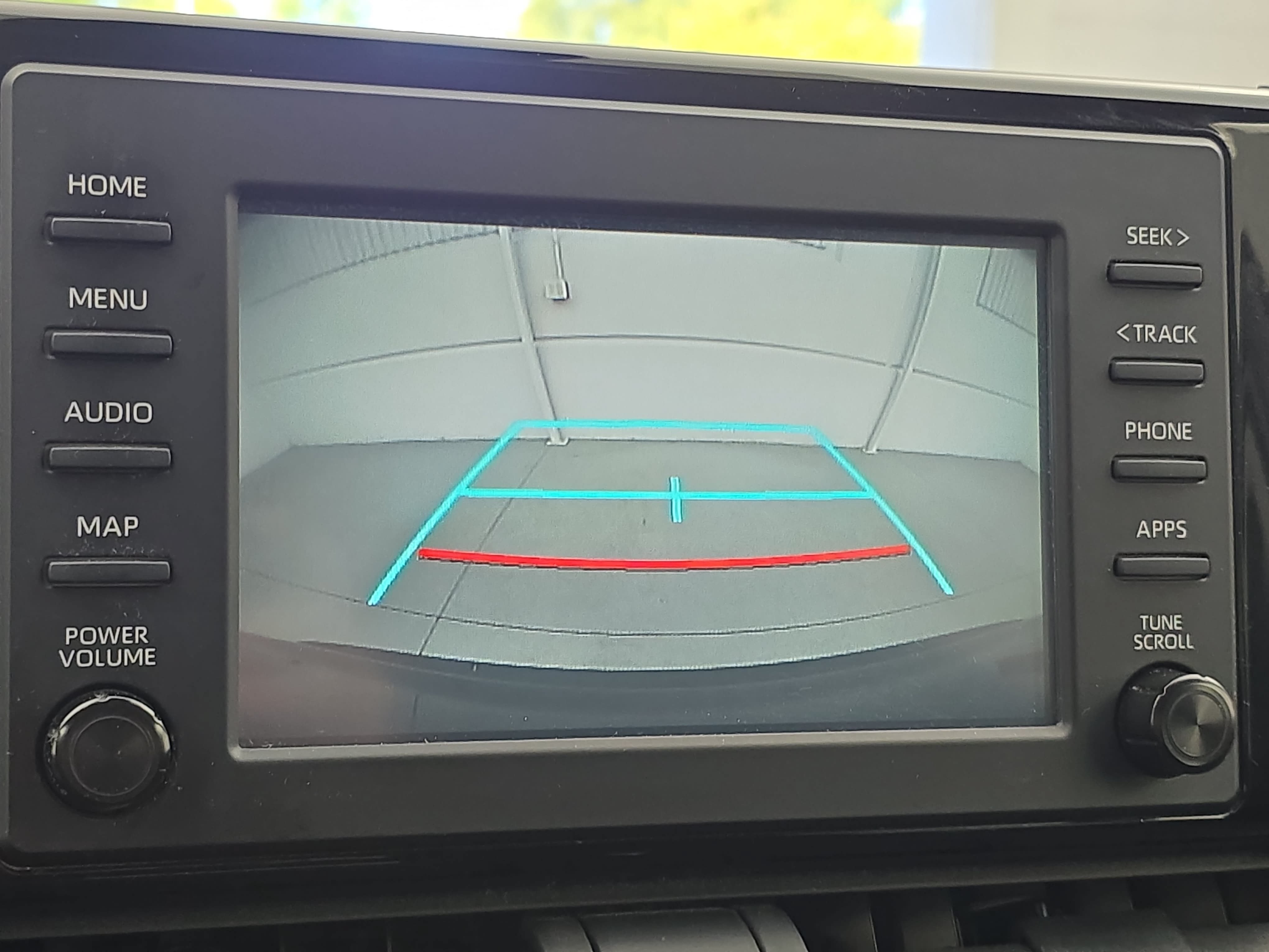 Used 2019 Toyota RAV4 LE FWD image 21