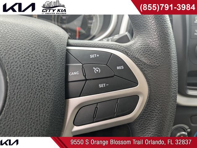 Used 2018 Jeep Cherokee Latitude FWD image 23