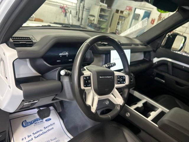 Used 2025 Land Rover Defender 110 S AWD/4WD image 13