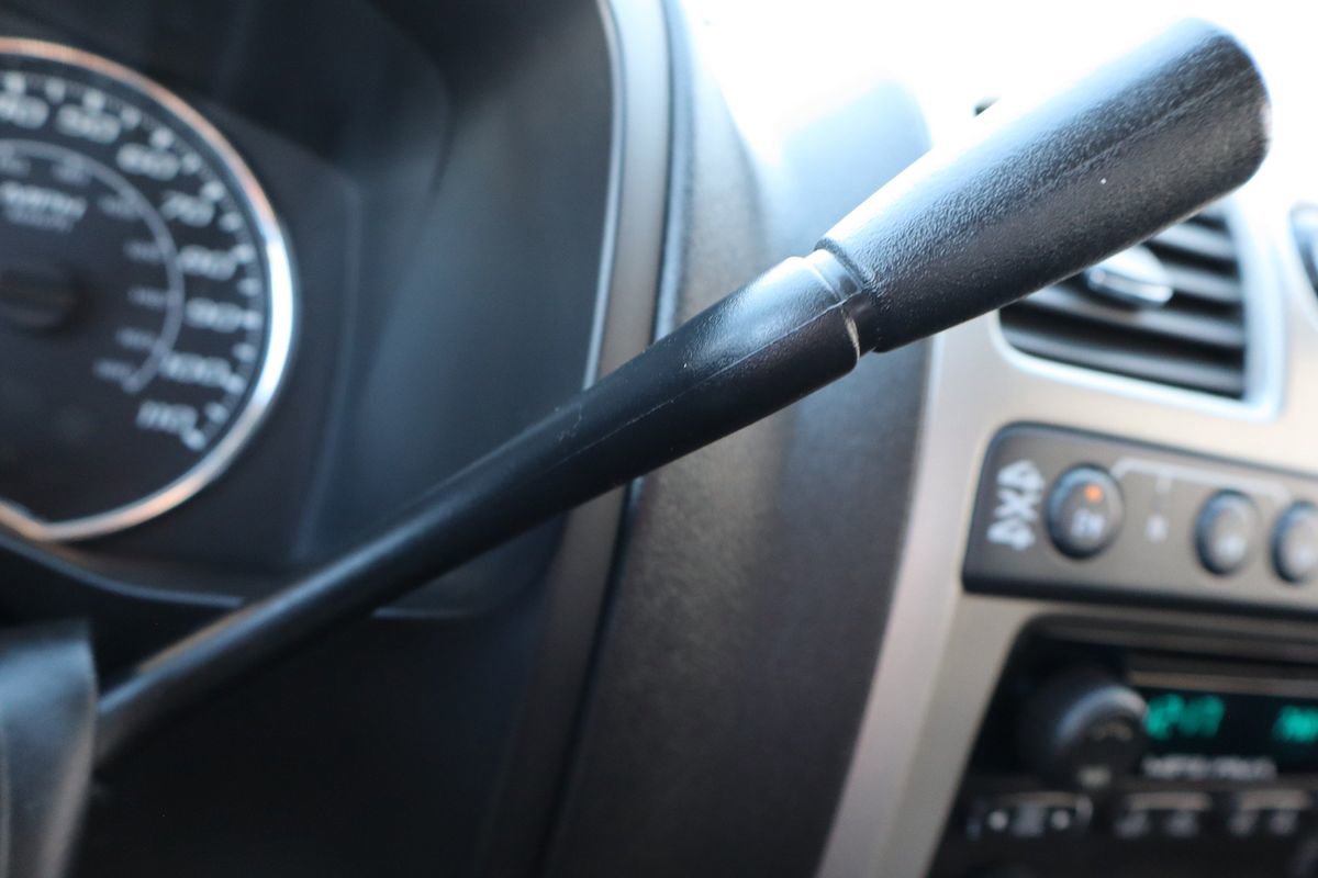 Used 2011 GMC Canyon SLE image 29