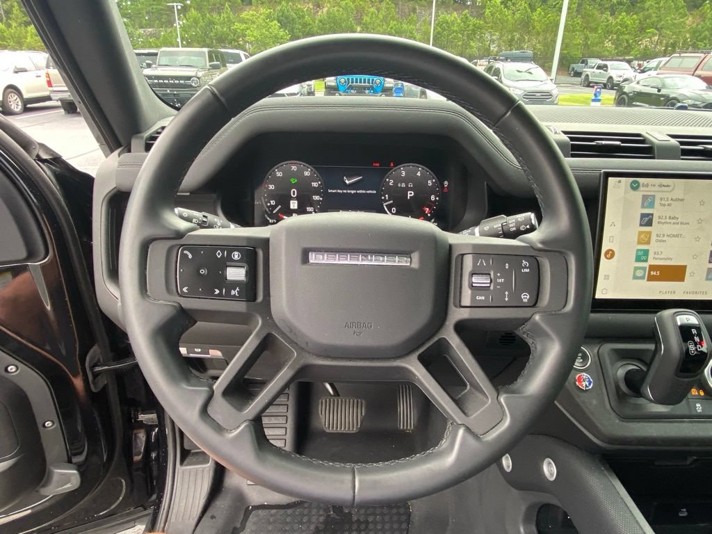 Used 2025 Land Rover Defender 130 Outbound AWD/4WD image 13