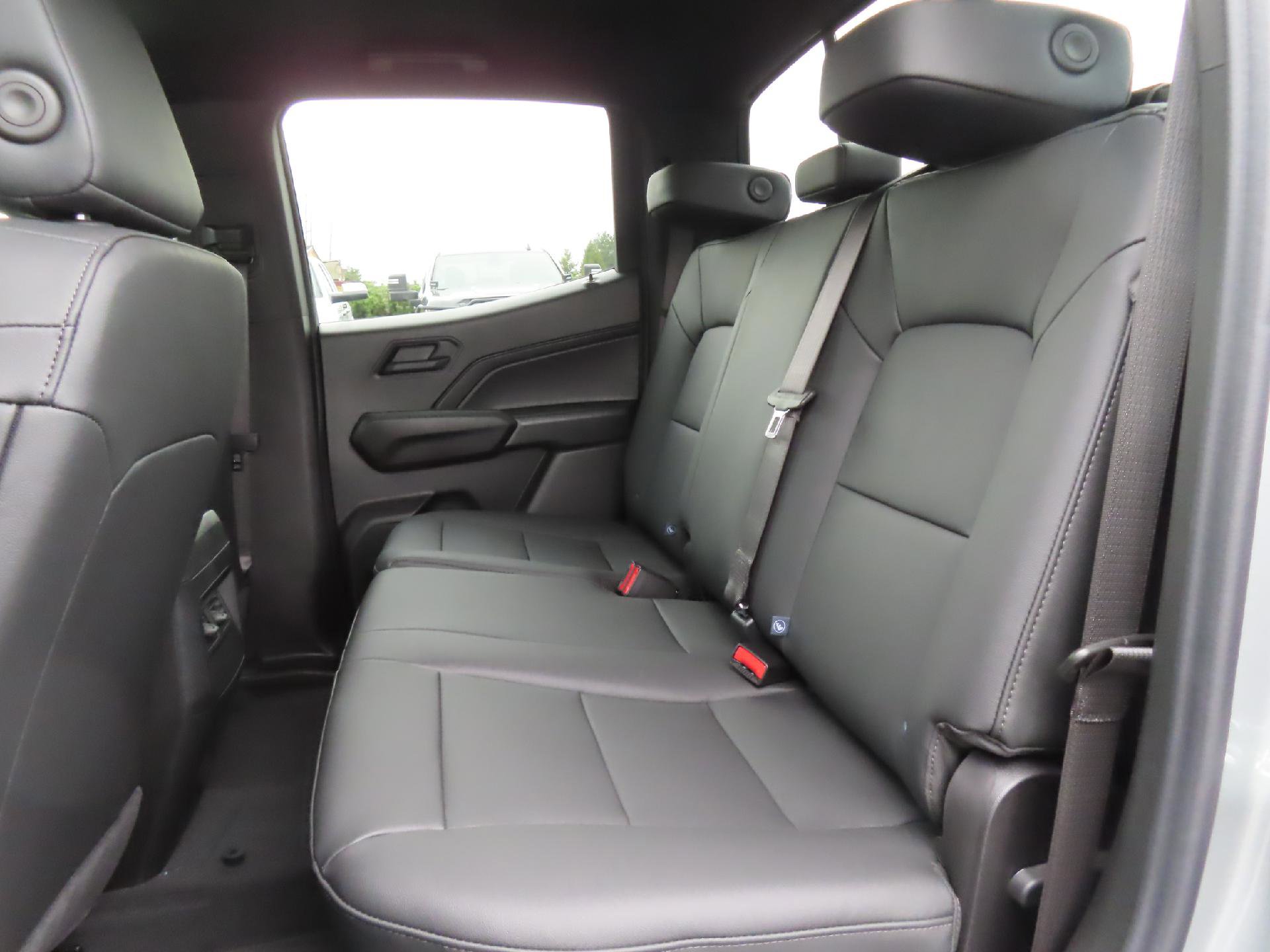 New 2025 Chevrolet Colorado Trail Boss w/ Midnight Edition image 34