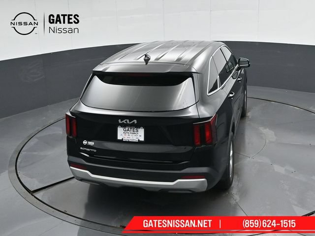 Used 2024 Kia Sorento LX FWD image 45