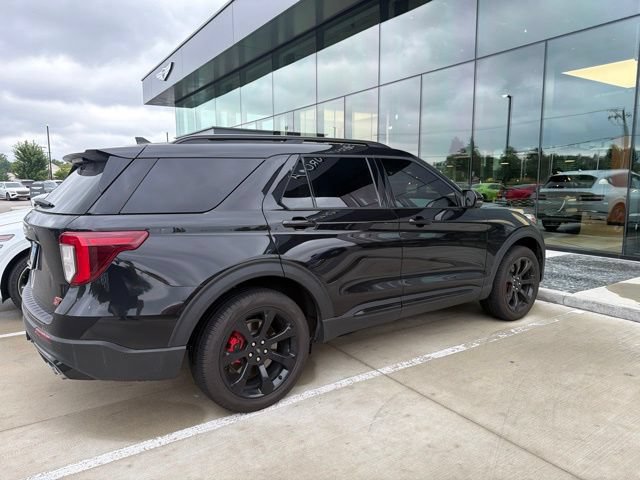 Used 2024 Ford Explorer ST w/ Technology Package AWD/4WD image 2