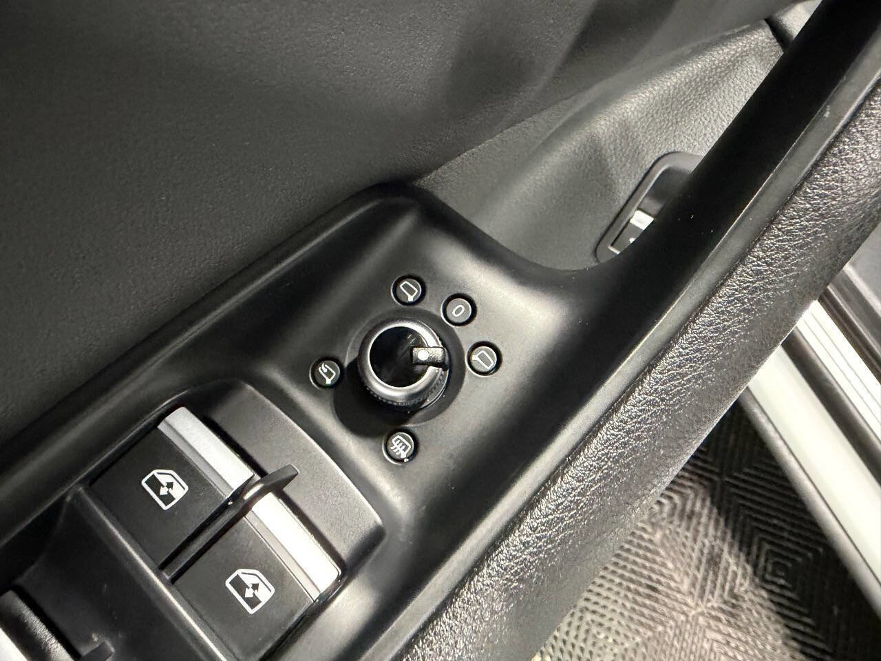 Used 2021 Audi Q7 3.0T Premium Plus image 24