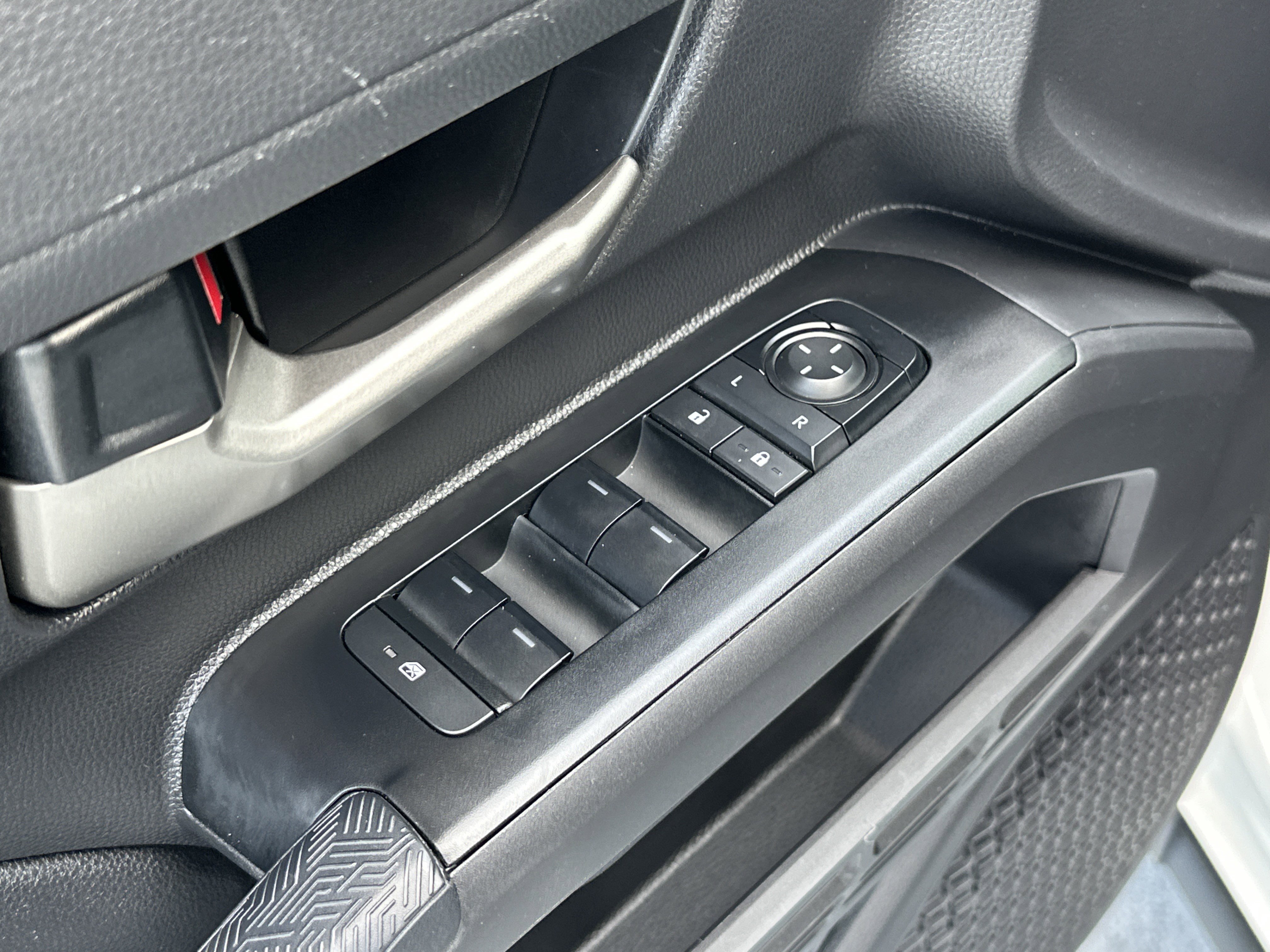 Used 2025 Toyota Tacoma TRD Sport AWD/4WD image 15