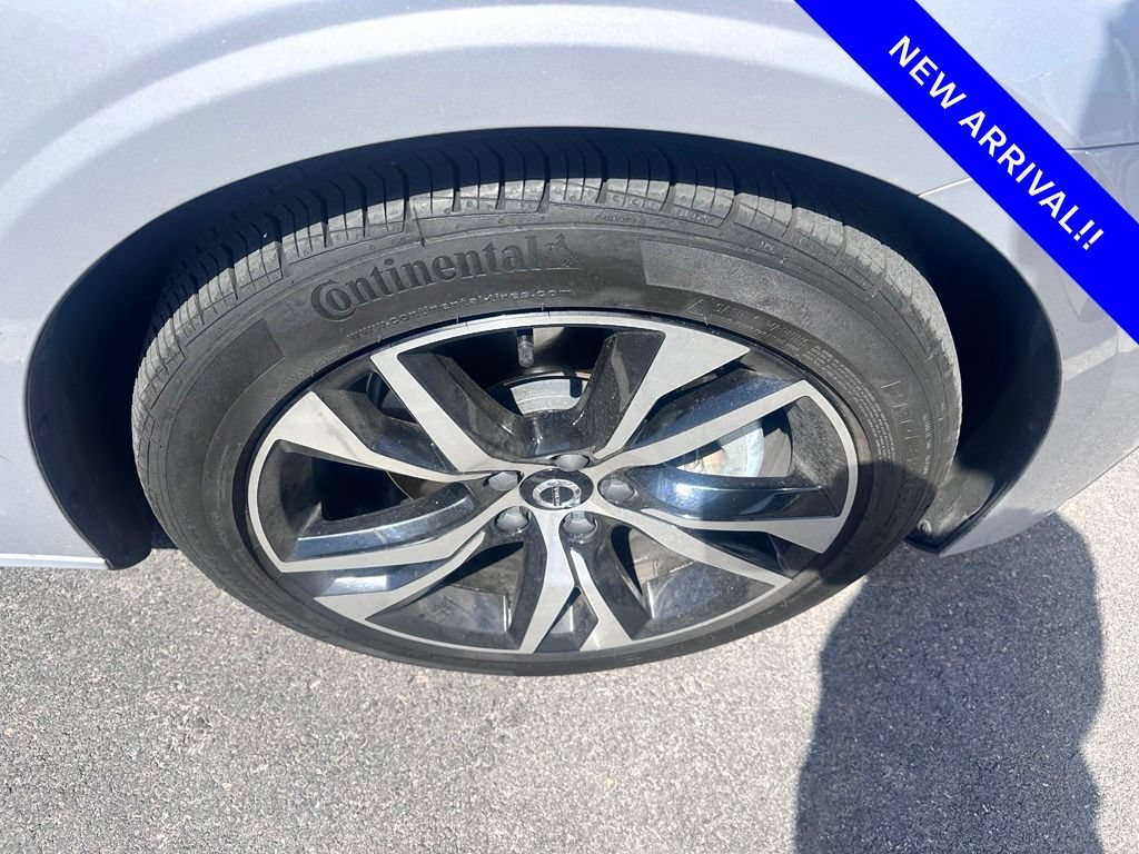 Certified 2025 Volvo S60 B5 Core AWD/4WD image 8