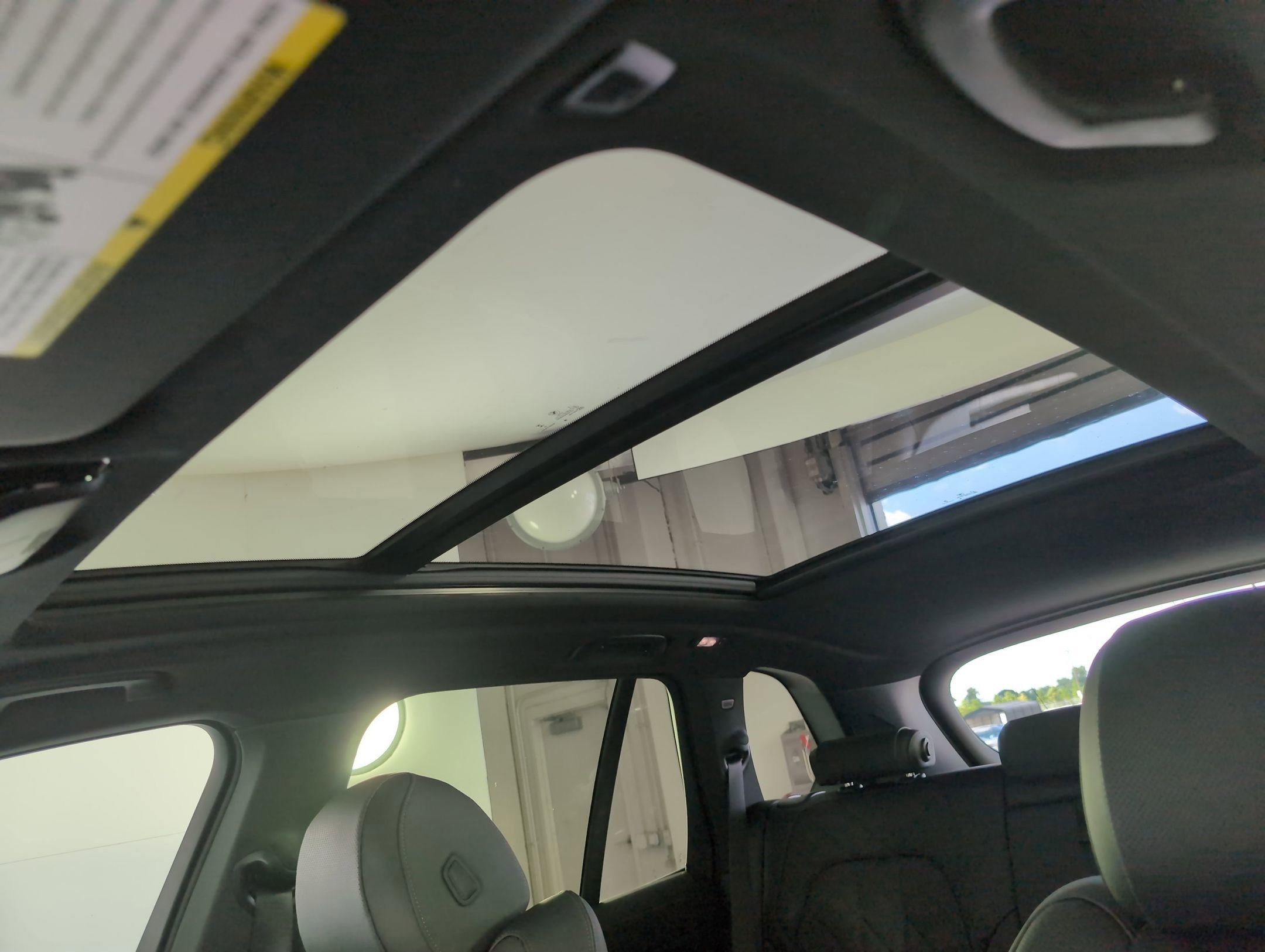 Used 2026 BMW X5 sDrive40i w/ Premium Package image 12