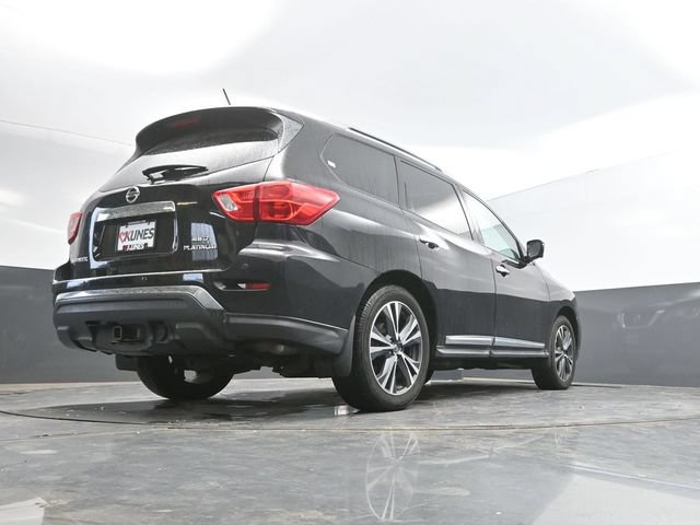 Used 2017 Nissan Pathfinder Platinum w/ Family Entertainment Package AWD/4WD image 25