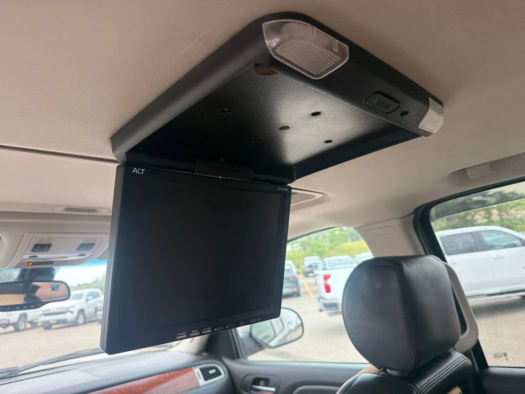 Used 2007 Chevrolet Tahoe LT w/ LT Preferred Equipment Group AWD/4WD image 25