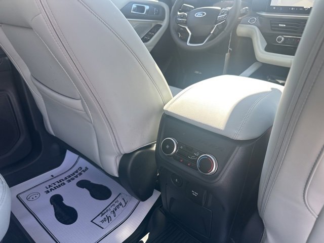 New 2026 Ford Explorer Platinum w/ LUX Leather Package image 13