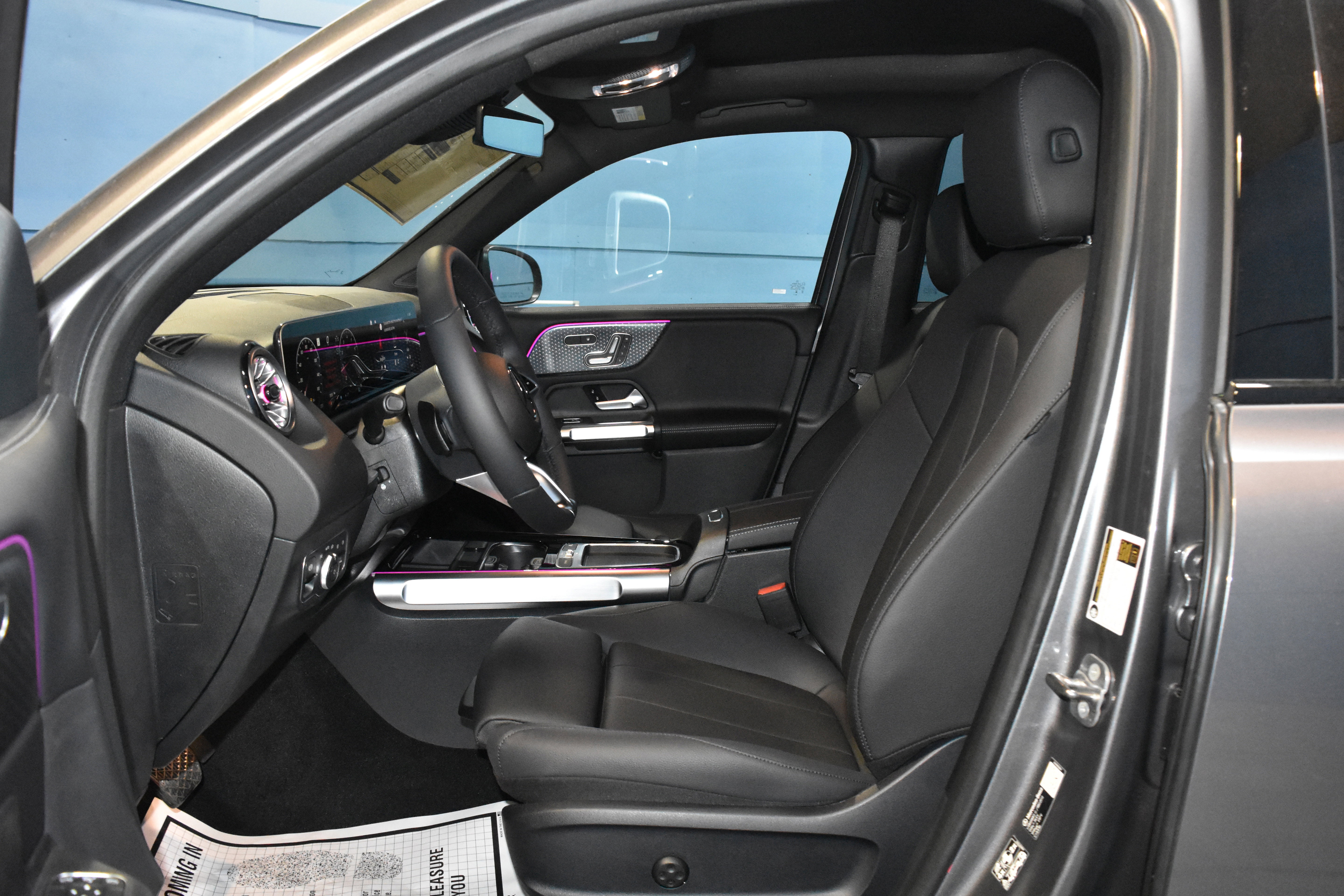 New 2026 Mercedes-Benz GLB 250 4MATIC image 7