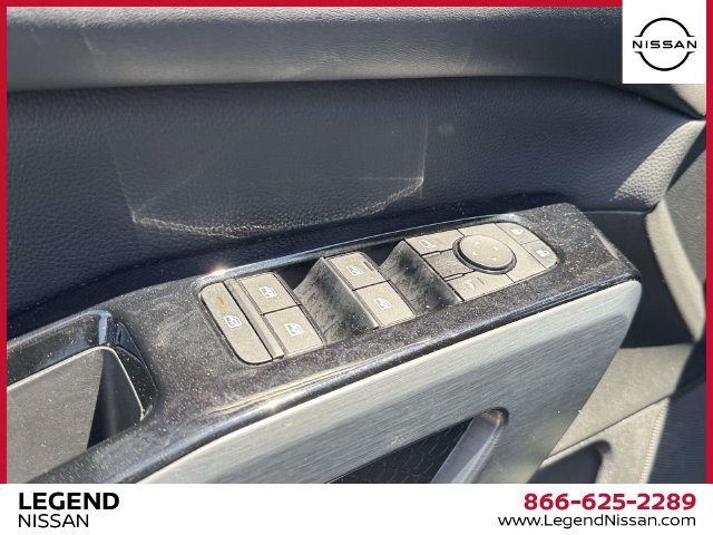 Used 2024 Nissan Pathfinder SL AWD/4WD image 19