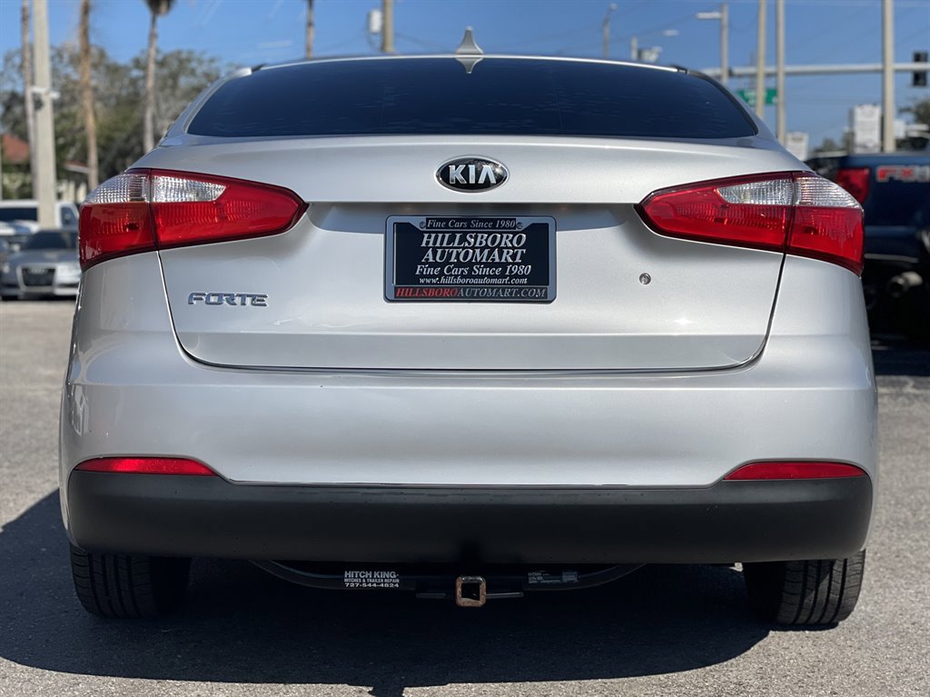 Used 2015 Kia Forte LX image 9