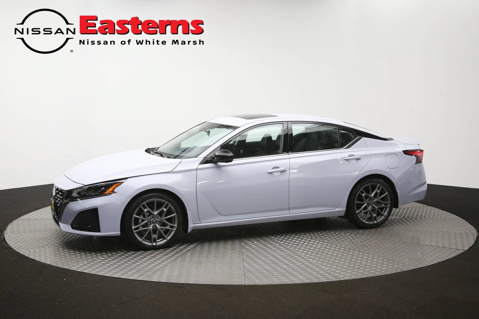 Used 2023 Nissan Altima 2.0 SR FWD image 57