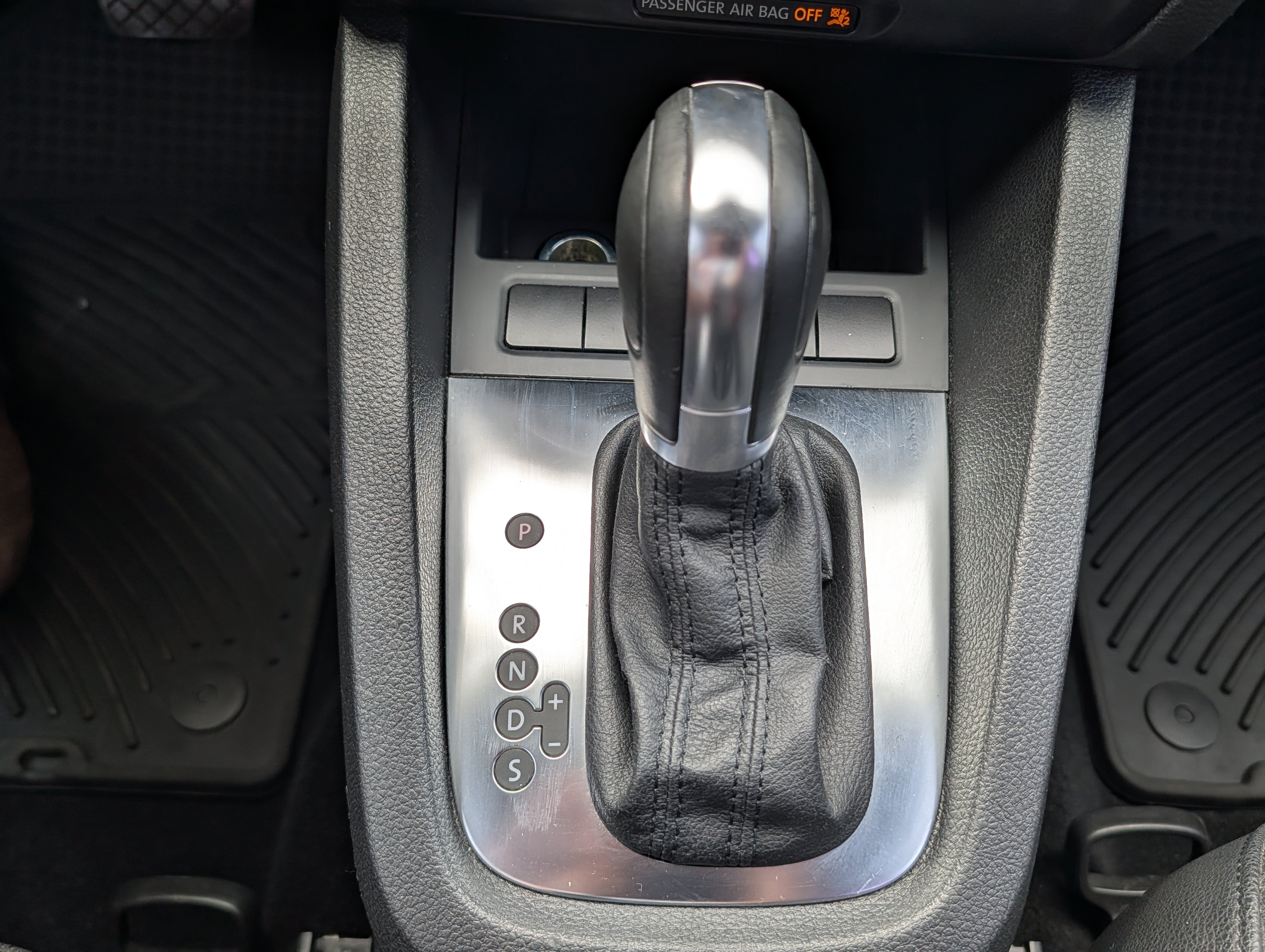 Used 2012 Volkswagen Jetta SE FWD image 14