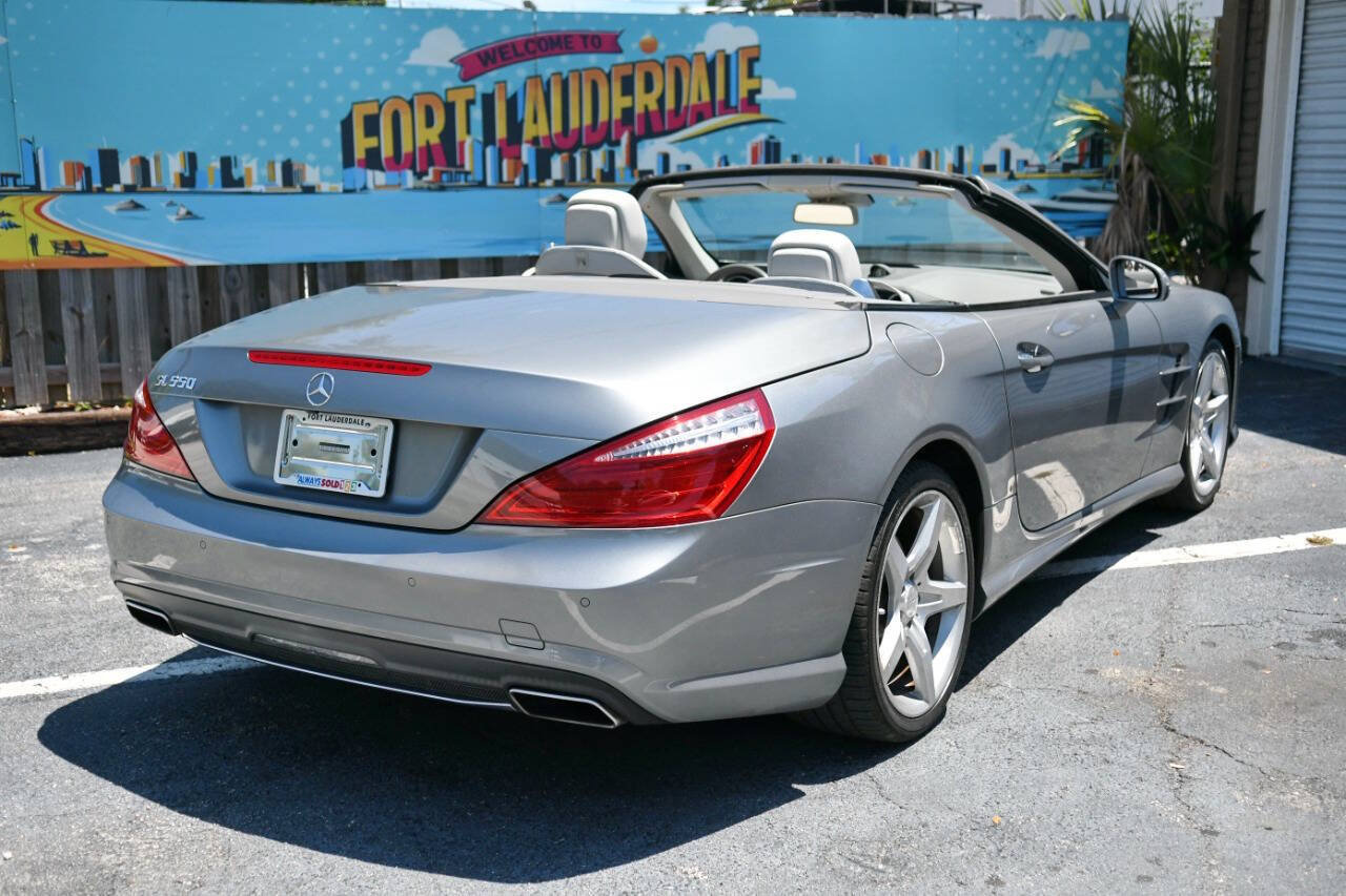 Used 2014 Mercedes-Benz SL 550 image 24