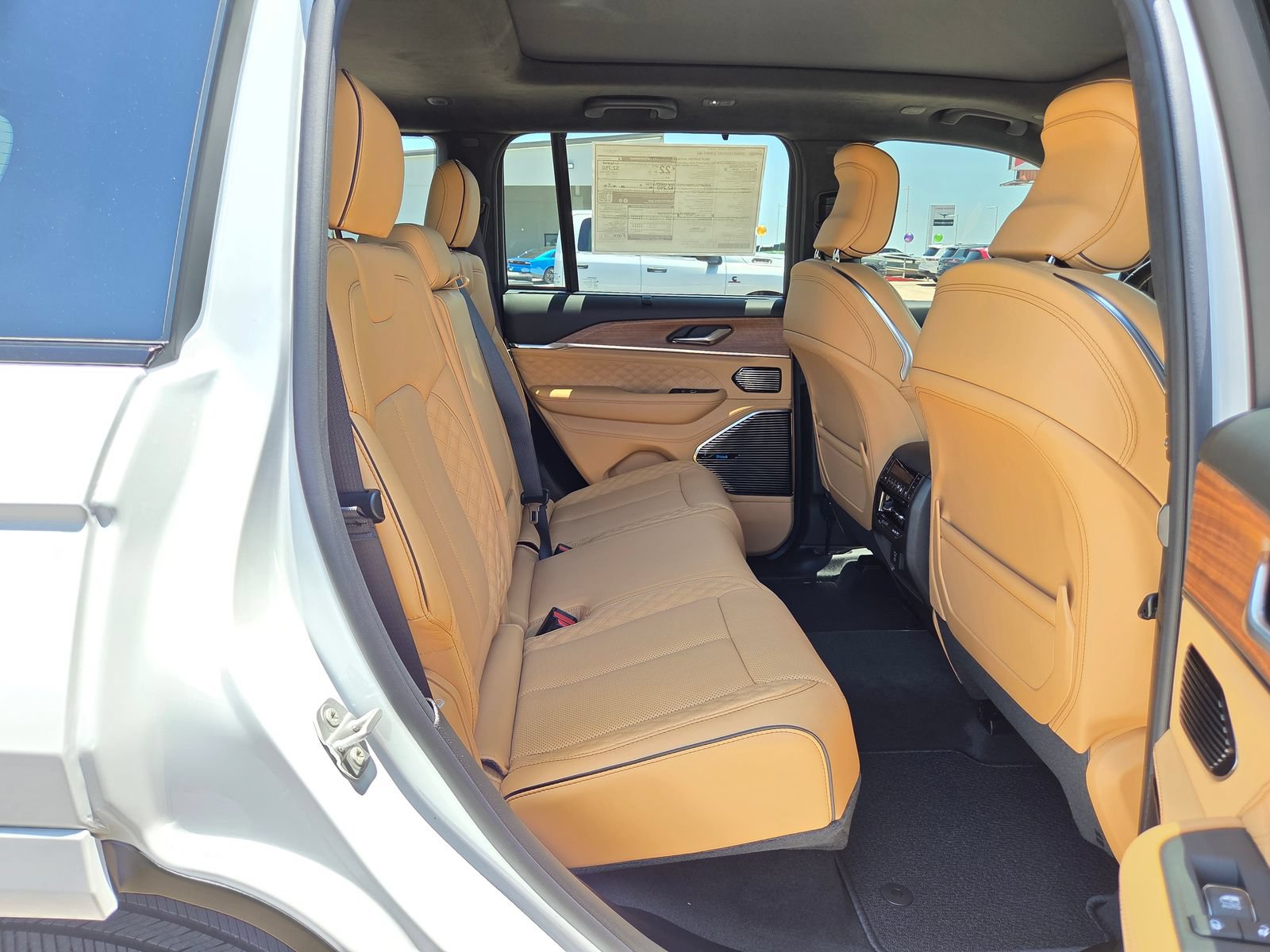 New 2026 Jeep Grand Cherokee Summit AWD/4WD image 17