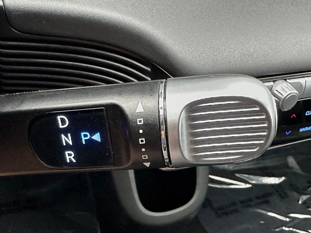 Certified 2024 Hyundai Ioniq 5 Limited AWD/4WD image 17