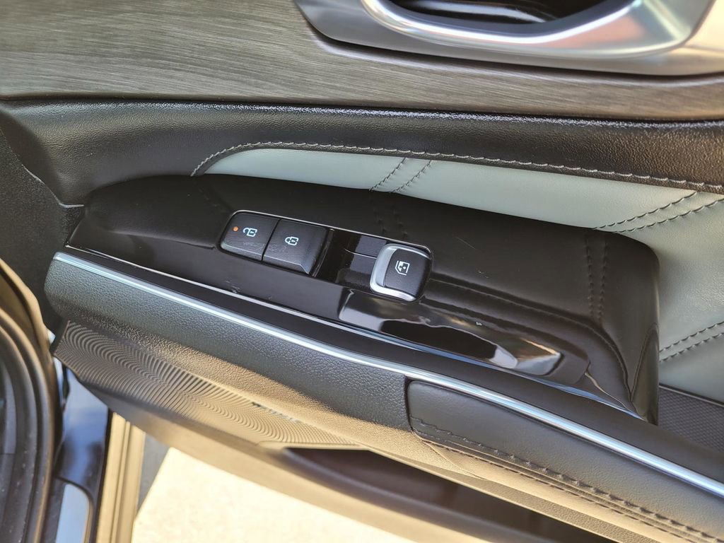 Used 2024 Kia Sorento SX Prestige w/ Sage Leather Package image 8