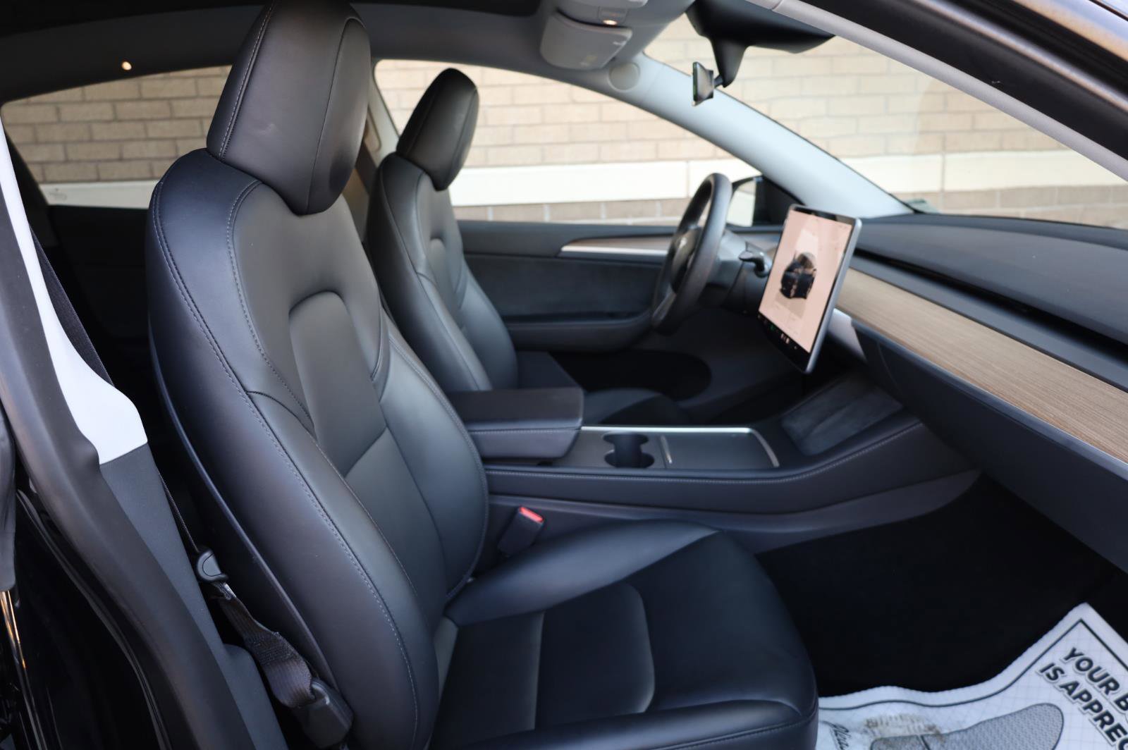 Used 2023 Tesla Model Y Long Range AWD/4WD image 27