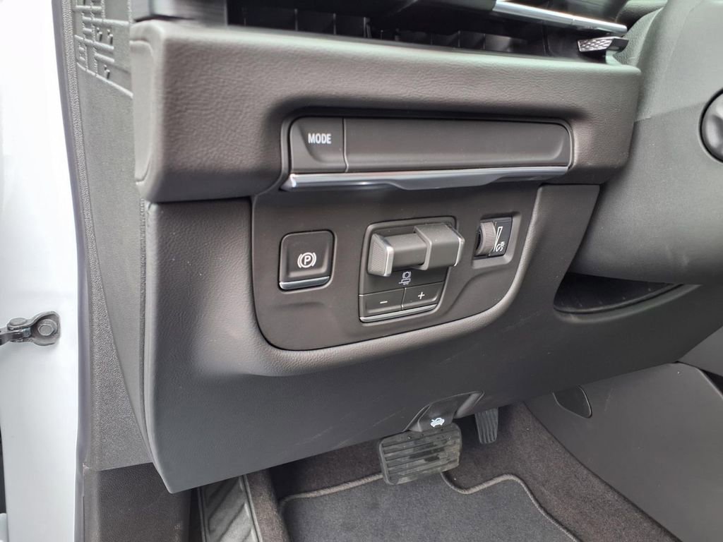 New 2026 Cadillac Escalade Luxury w/ LPO, Radiant Package image 19
