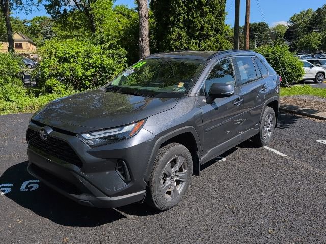 Used 2023 Toyota RAV4 LE AWD/4WD image 7