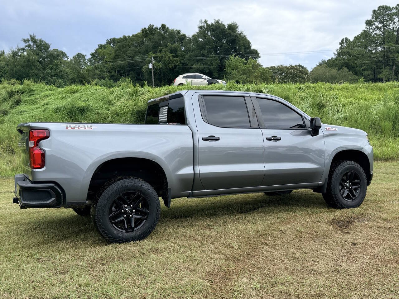 Used 2022 Chevrolet Silverado 1500 LT Trail Boss w/ LT Trail Boss Premium Package AWD/4WD image 5