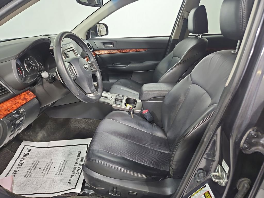 Used 2012 Subaru Outback 3.6R Limited w/ Moonroof Pkg image 10