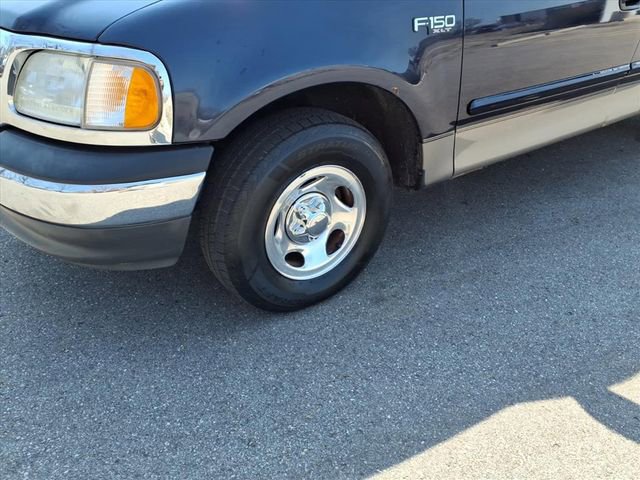 Used 2003 Ford F150 XL RWD image 4