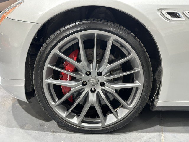 Used 2014 Maserati Quattroporte GTS RWD image 8