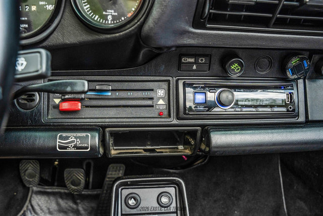 Used 1988 Porsche 911 Carrera RWD image 36