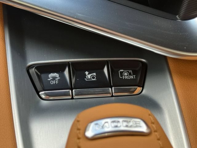 Used 2024 Chevrolet Corvette Stingray Preferred Conv w/ Z51 Performance Package RWD image 18