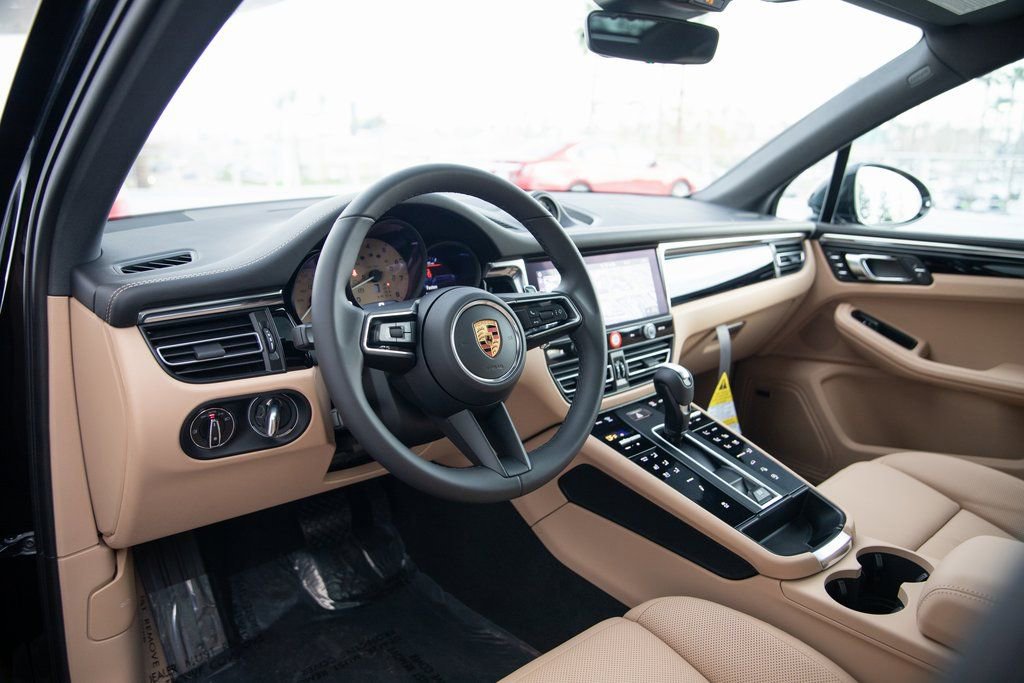 New 2026 Porsche Macan S AWD/4WD image 4