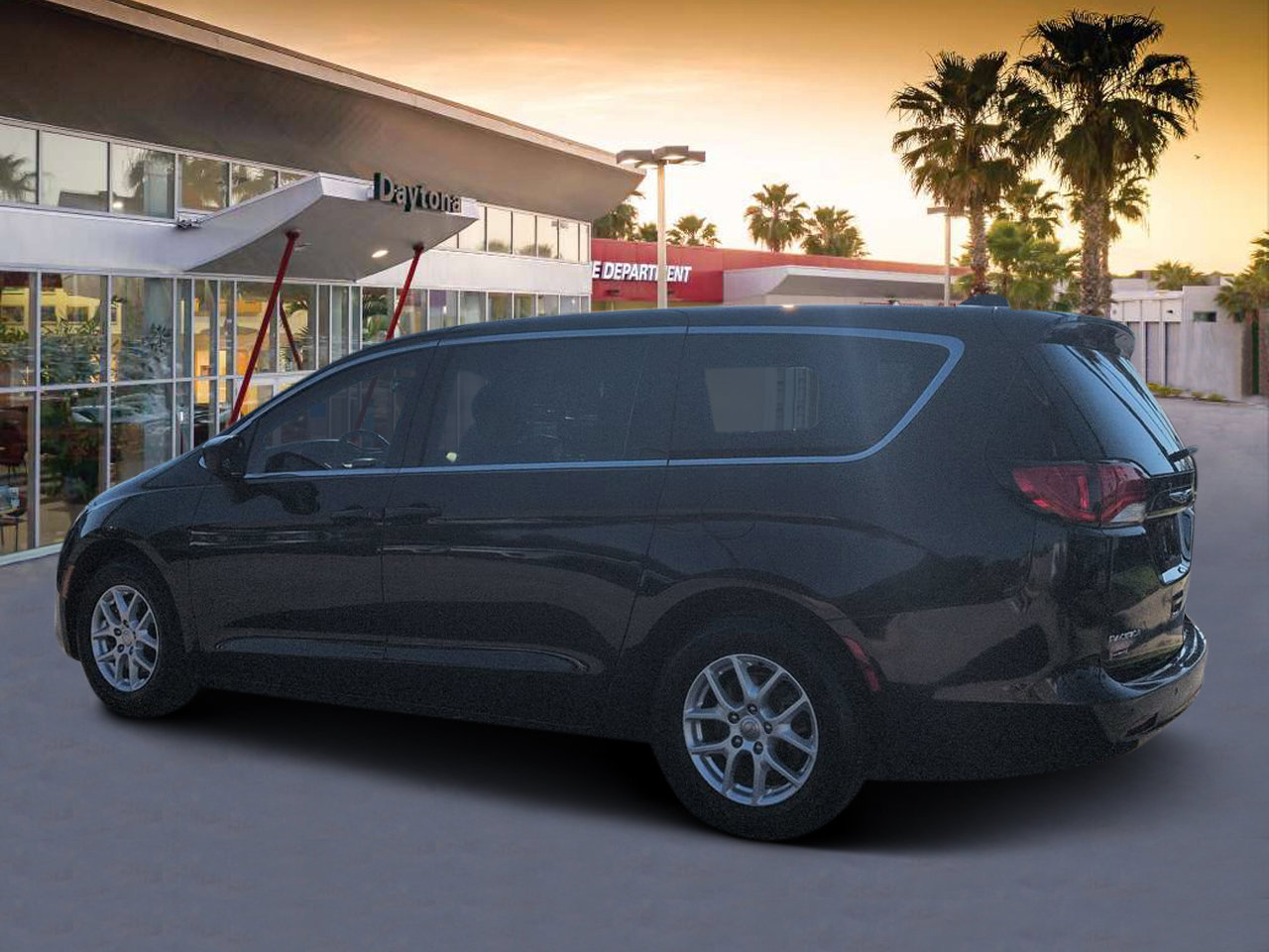 Used 2017 Chrysler Pacifica LX FWD image 5