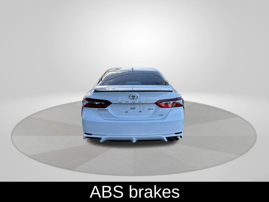 Used 2024 Toyota Camry SE w/ Convenience Package image 6