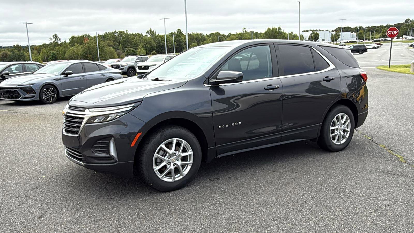 Used 2022 Chevrolet Equinox LT image 12