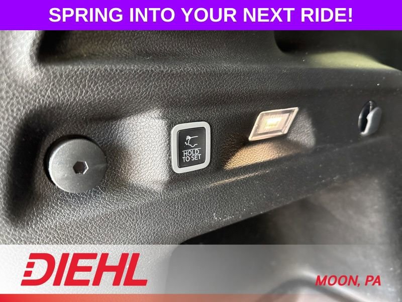 Used 2024 Jeep Grand Cherokee L Altitude image 11